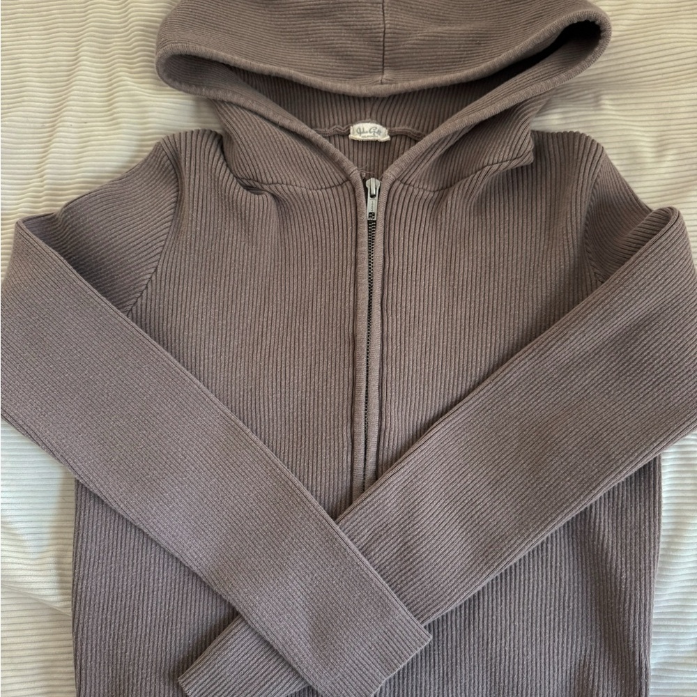 Brandy Melville Zip Up Ribbed Sweater